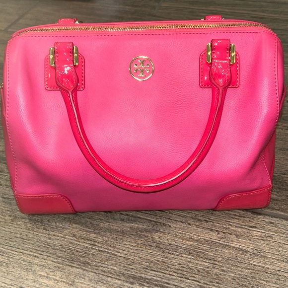 Tory Burch Handbags - In my Barbie Era - Tory Burch Saffiano Bowling Bag